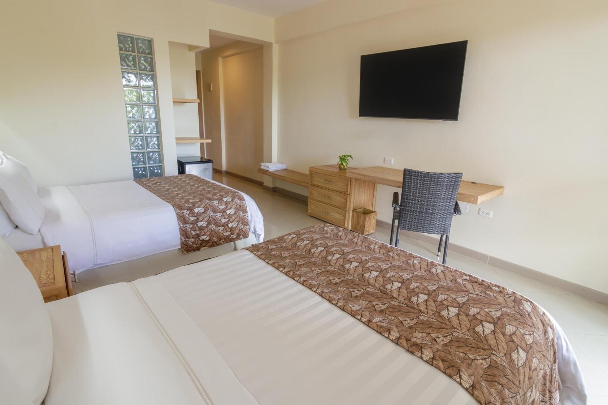Ghl Hotel Club El Puente Girardot Bagian luar foto