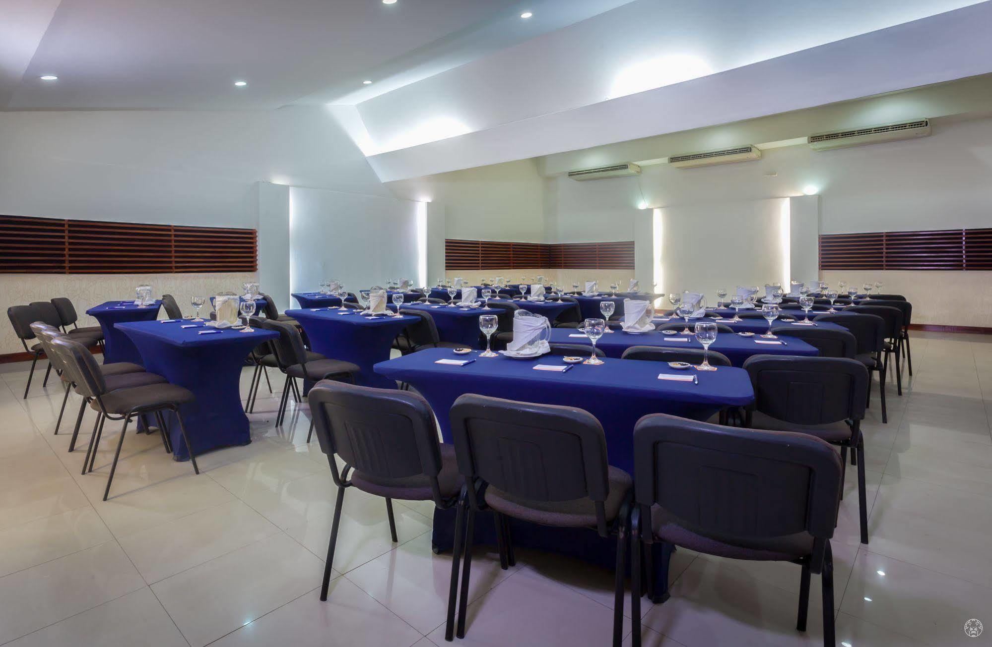Ghl Hotel Club El Puente Girardot Bagian luar foto